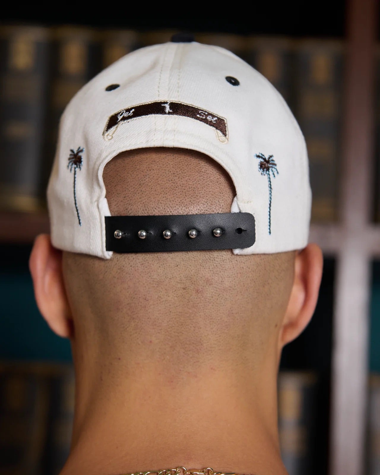 Y/OUT BEACH CLUB CAP